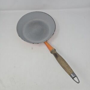 Vintage Le Creuset Cast Iron Enamel #24 ORANGE Skillet Pan & Wooden Handle